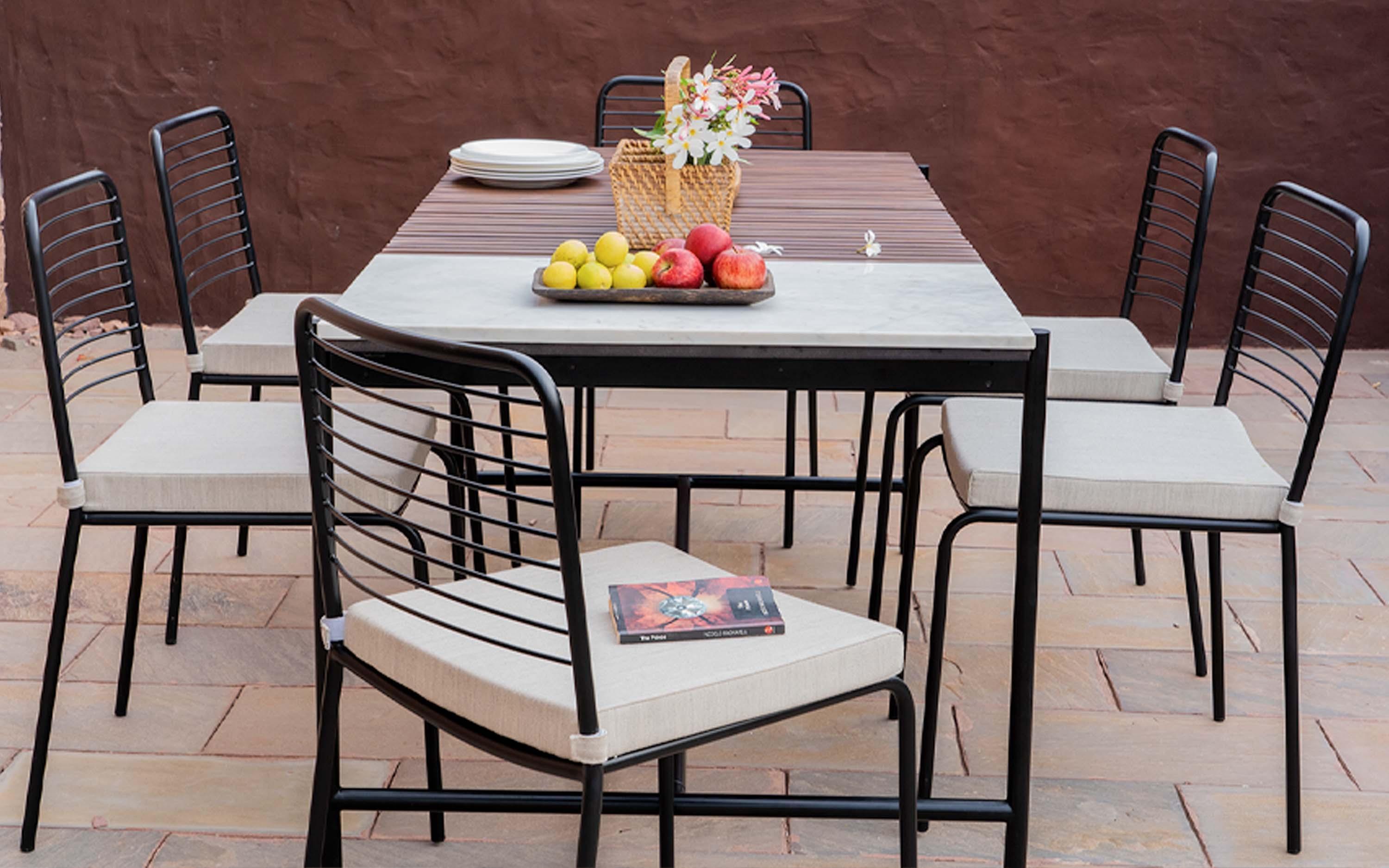 Covent Garden Outdoor Dining Table With Chairs