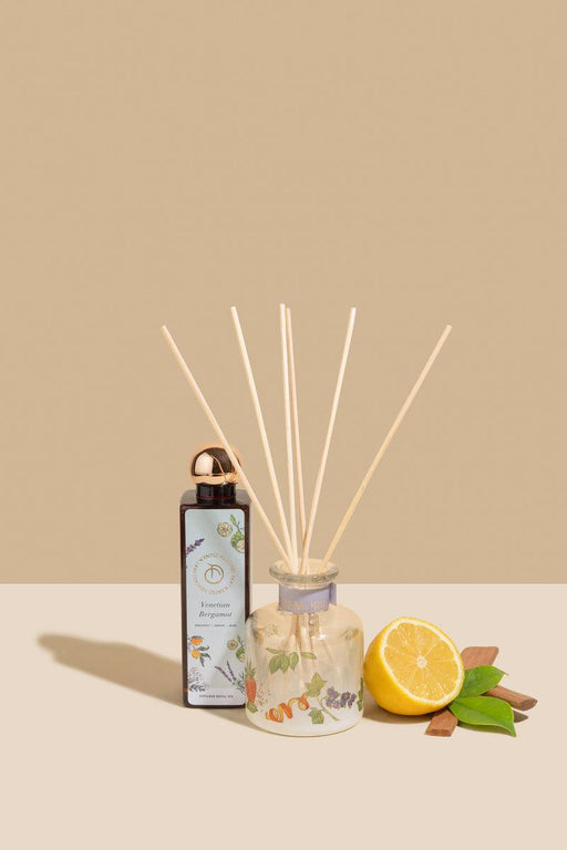 Buy Dried Flowers & Fragrance - Scented Natural Reed Diffuser Set For Home & Living Room by Doft Candles on IKIRU online store