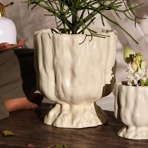 Raya Organic Planter Charcoal