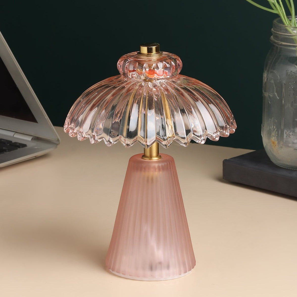 Cressa Crystelle Glass Lamp