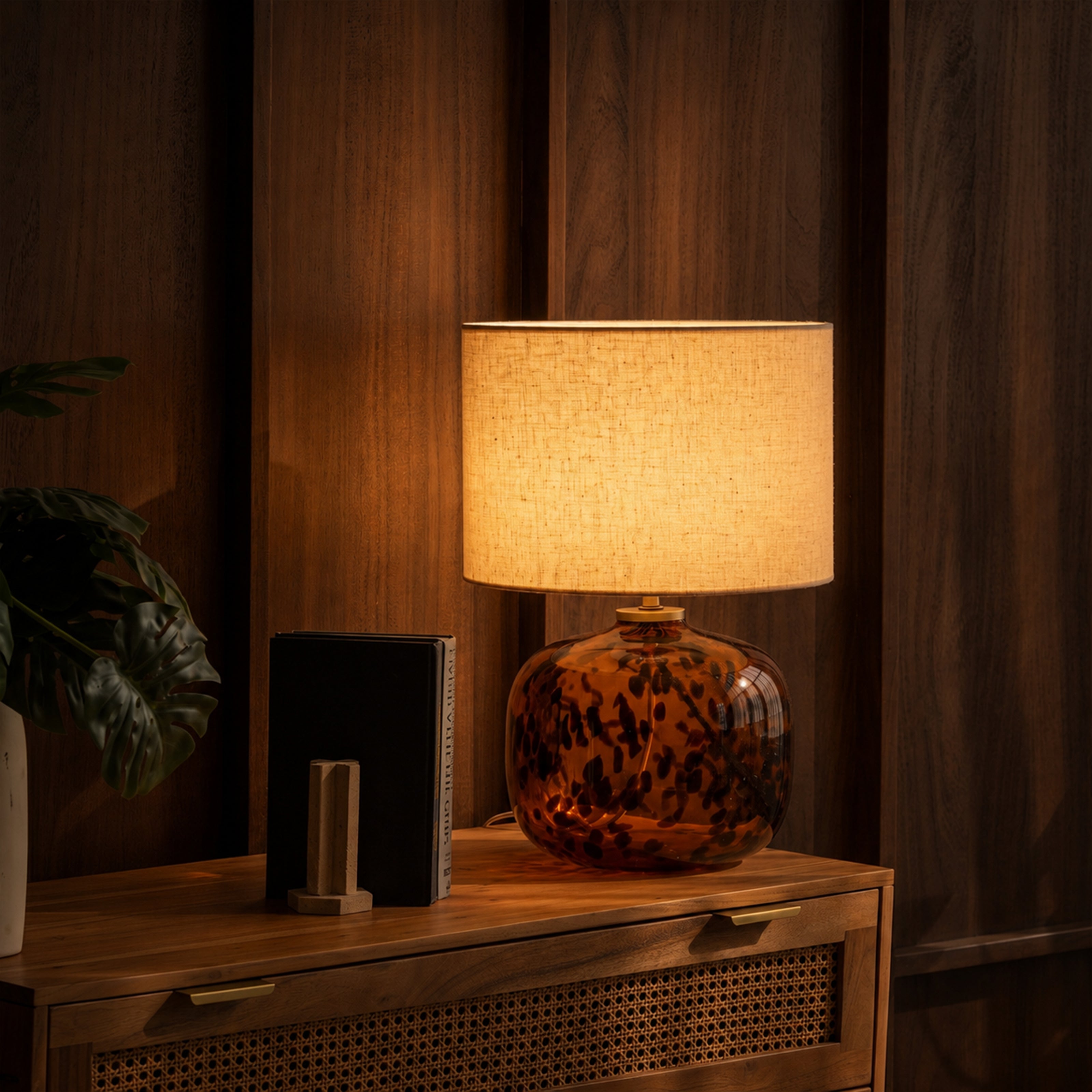 Auburn Table Lamp