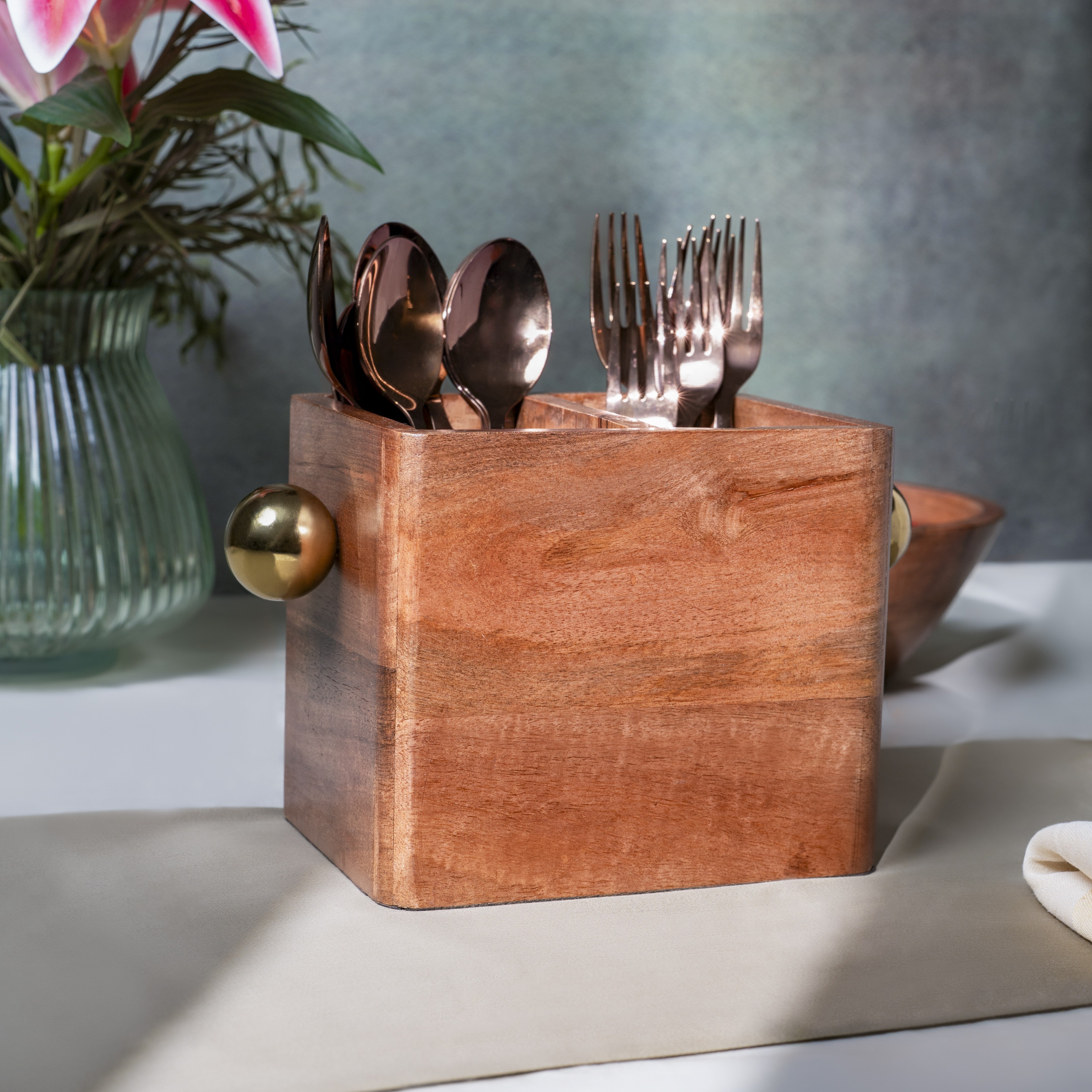 Ora-Spand Wooden Cutlery Holder with Metal Accent