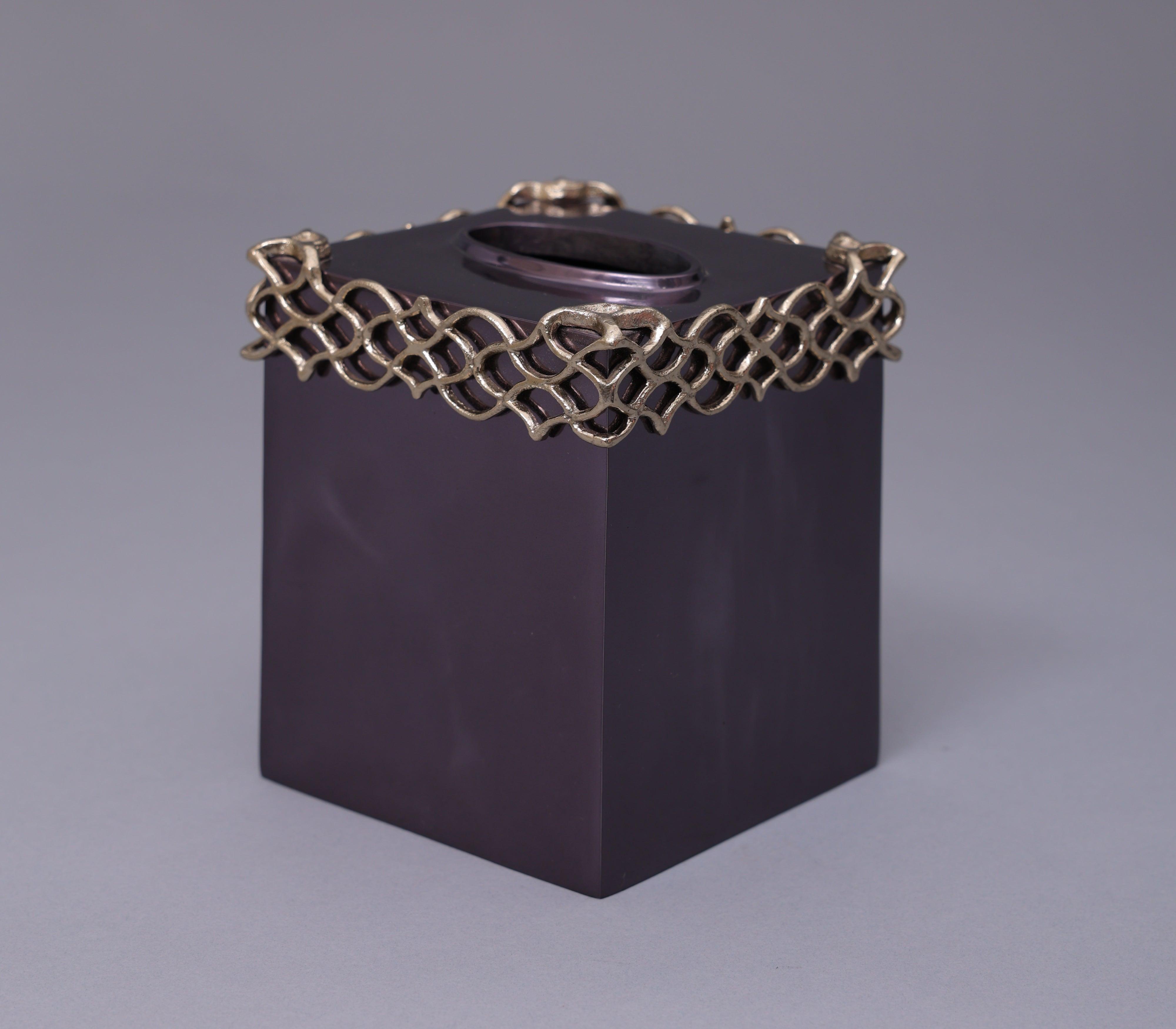 Dynasty Tissue Holder