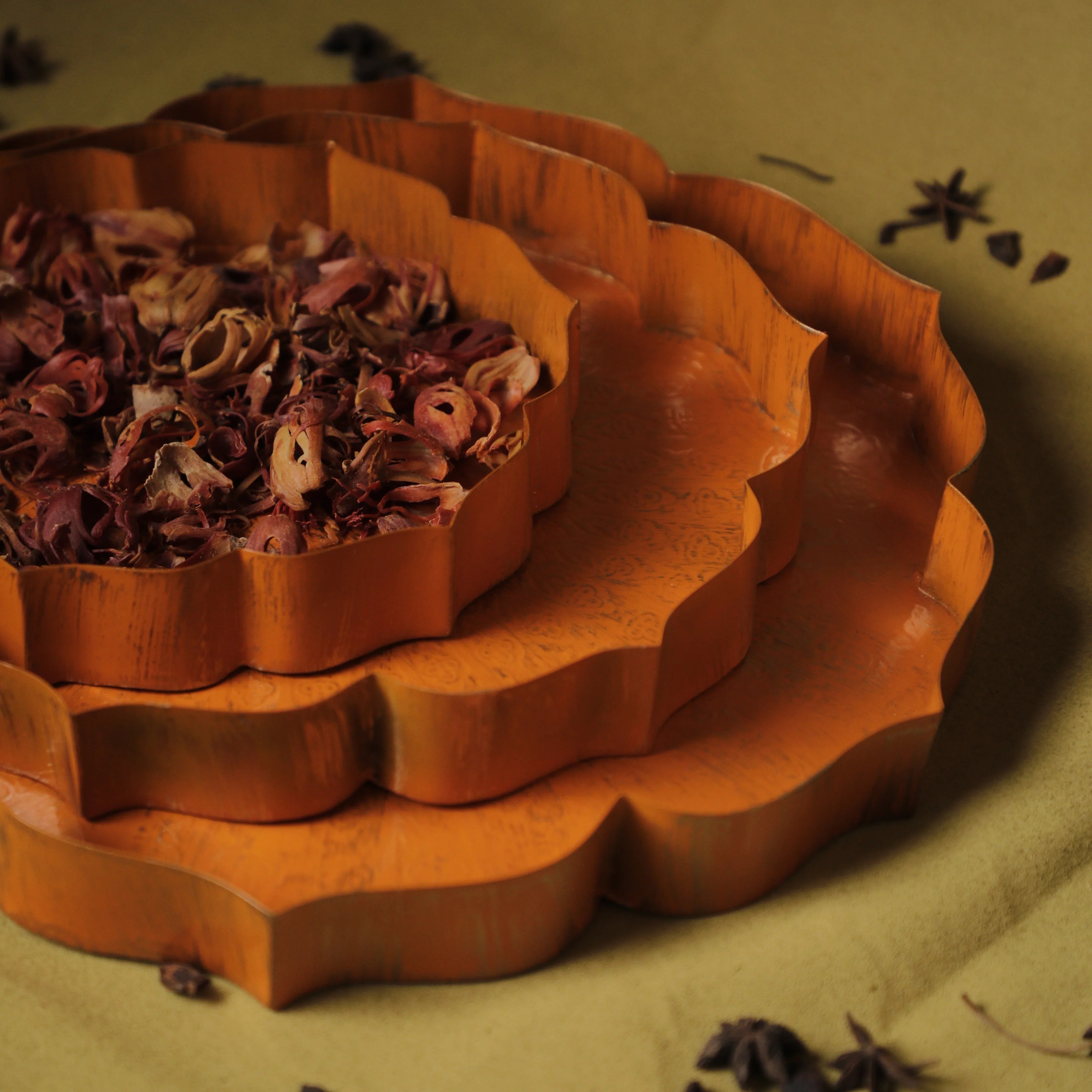 Handcrafted metal Urlis | Set of 3