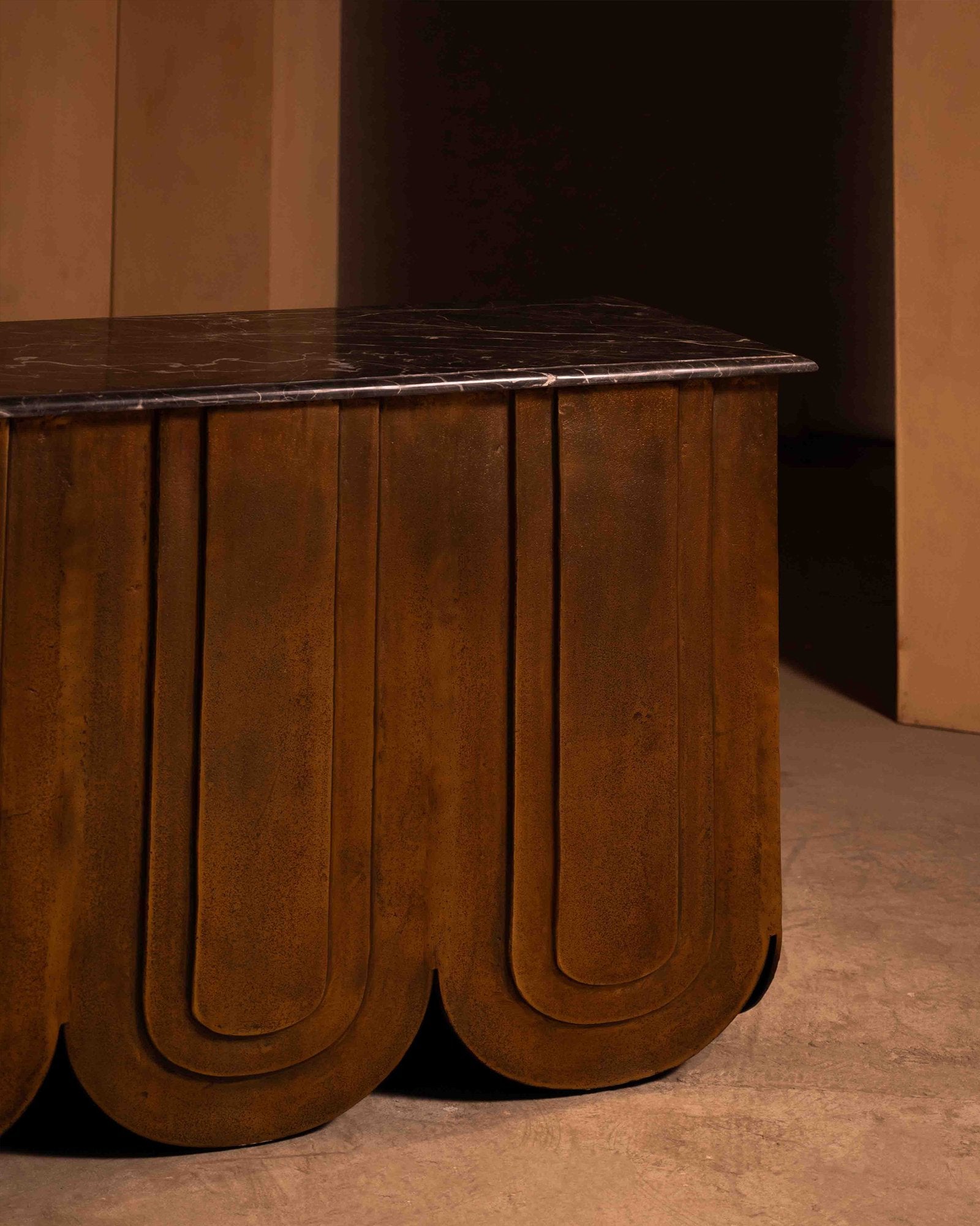 The veil console table