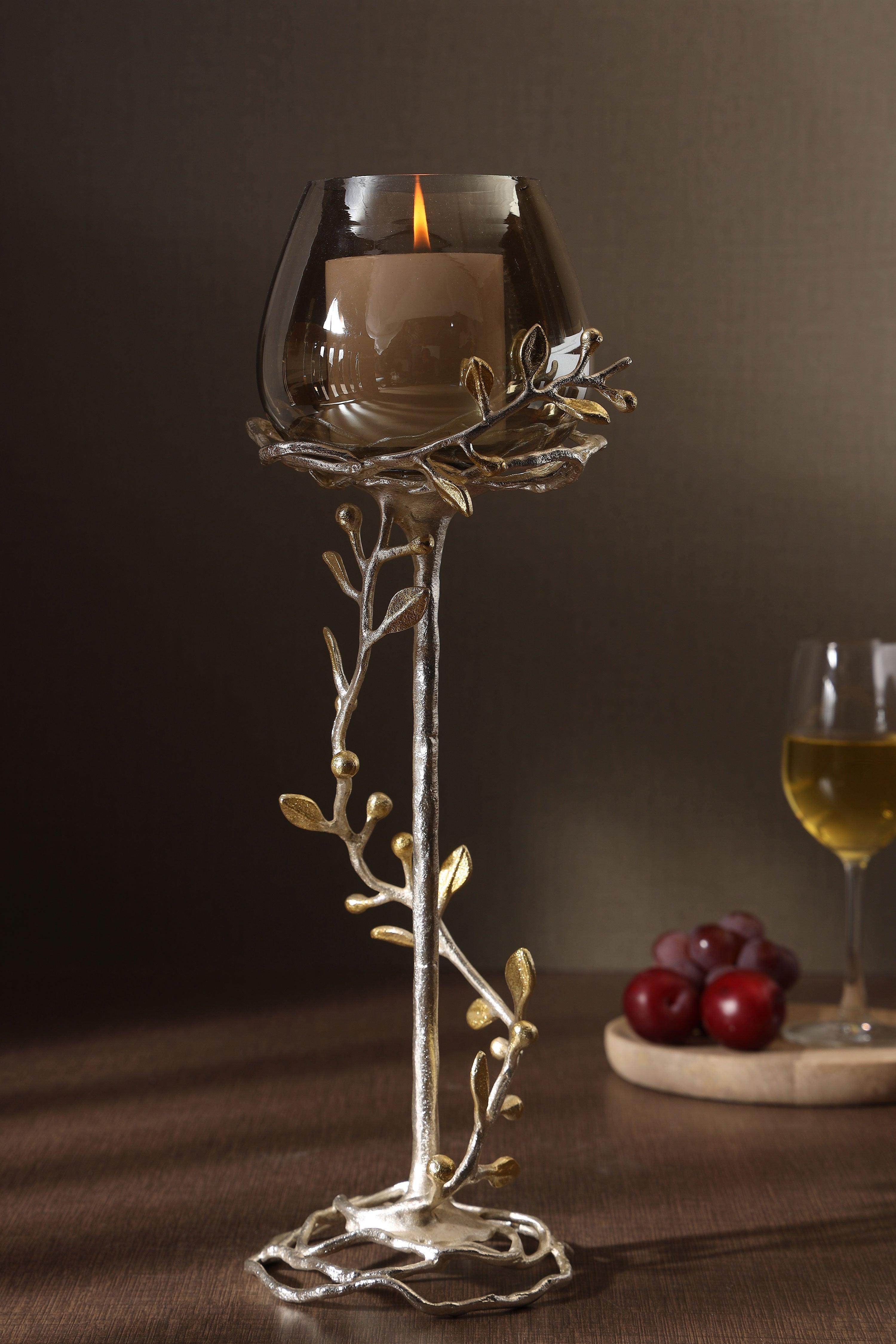 Scintilla Candle Holder