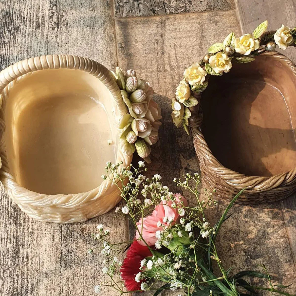 The Daisy Dove Basket