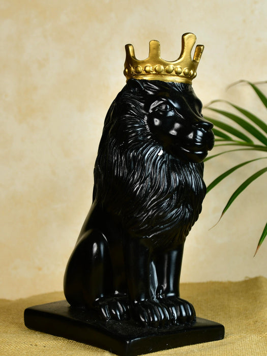 Lion Showpiece