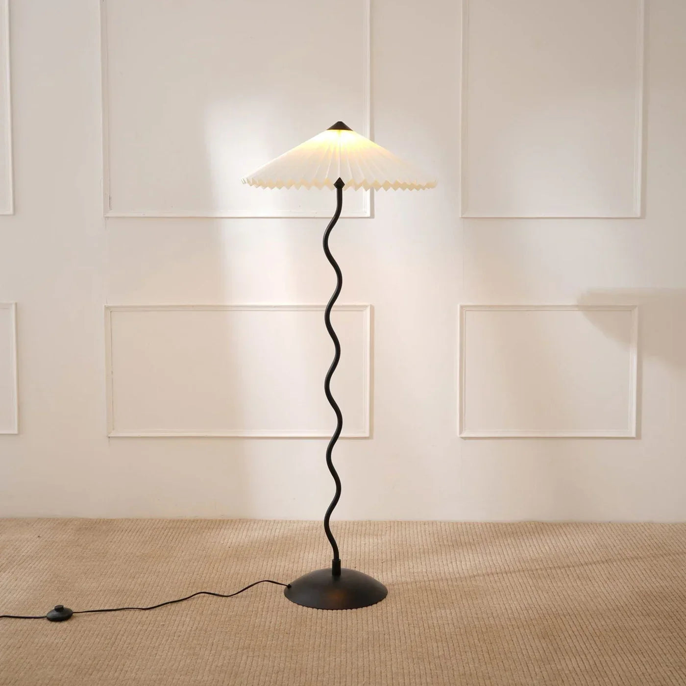 Serpentine Floor Lamp | Standing Lampshade for Bedroom