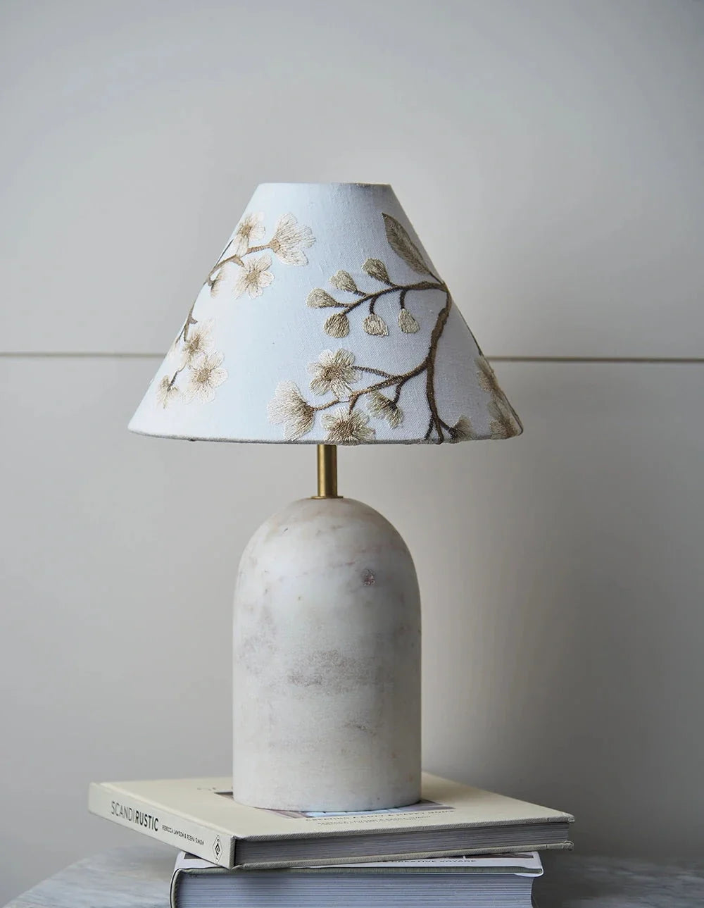 Luna - White Marble & embroidered lampshade | Table Lamp