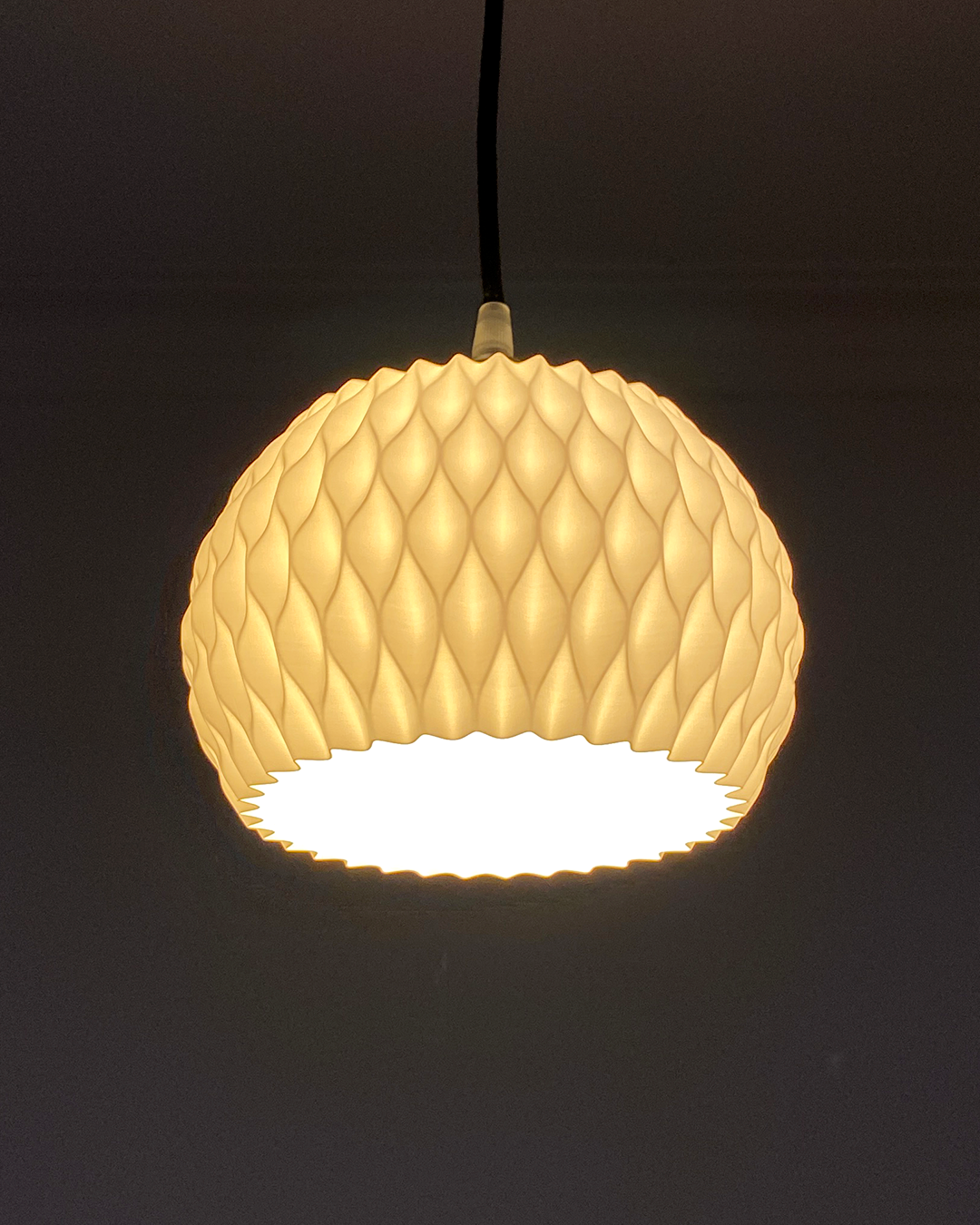 Wavy Pendant Pendant Lamp