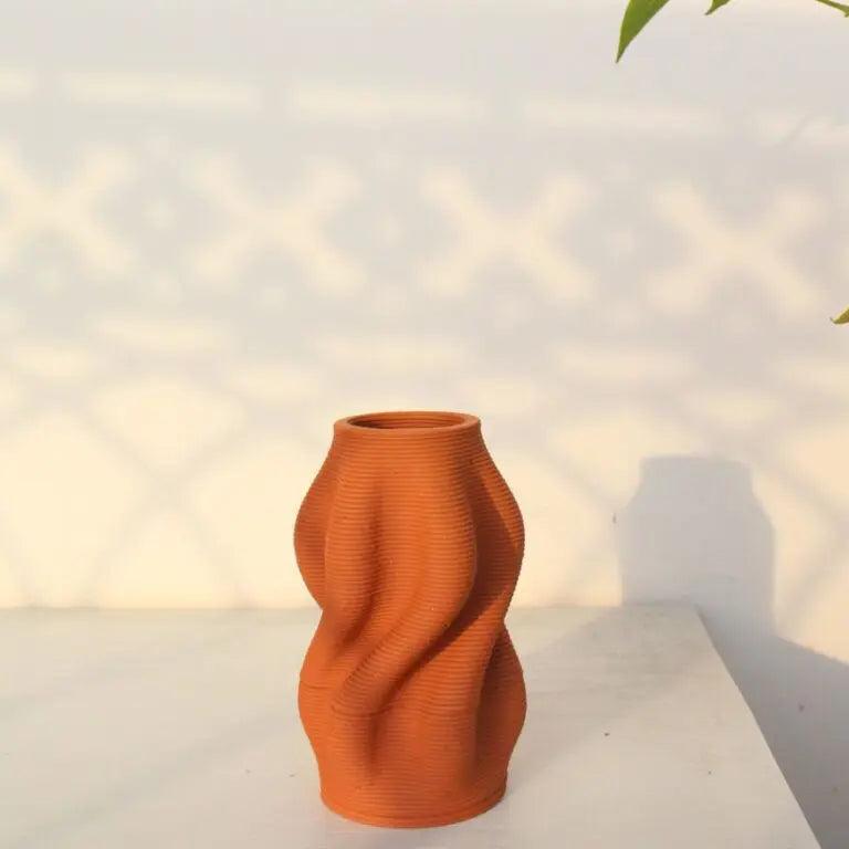 Curvy Tales | Terracotta