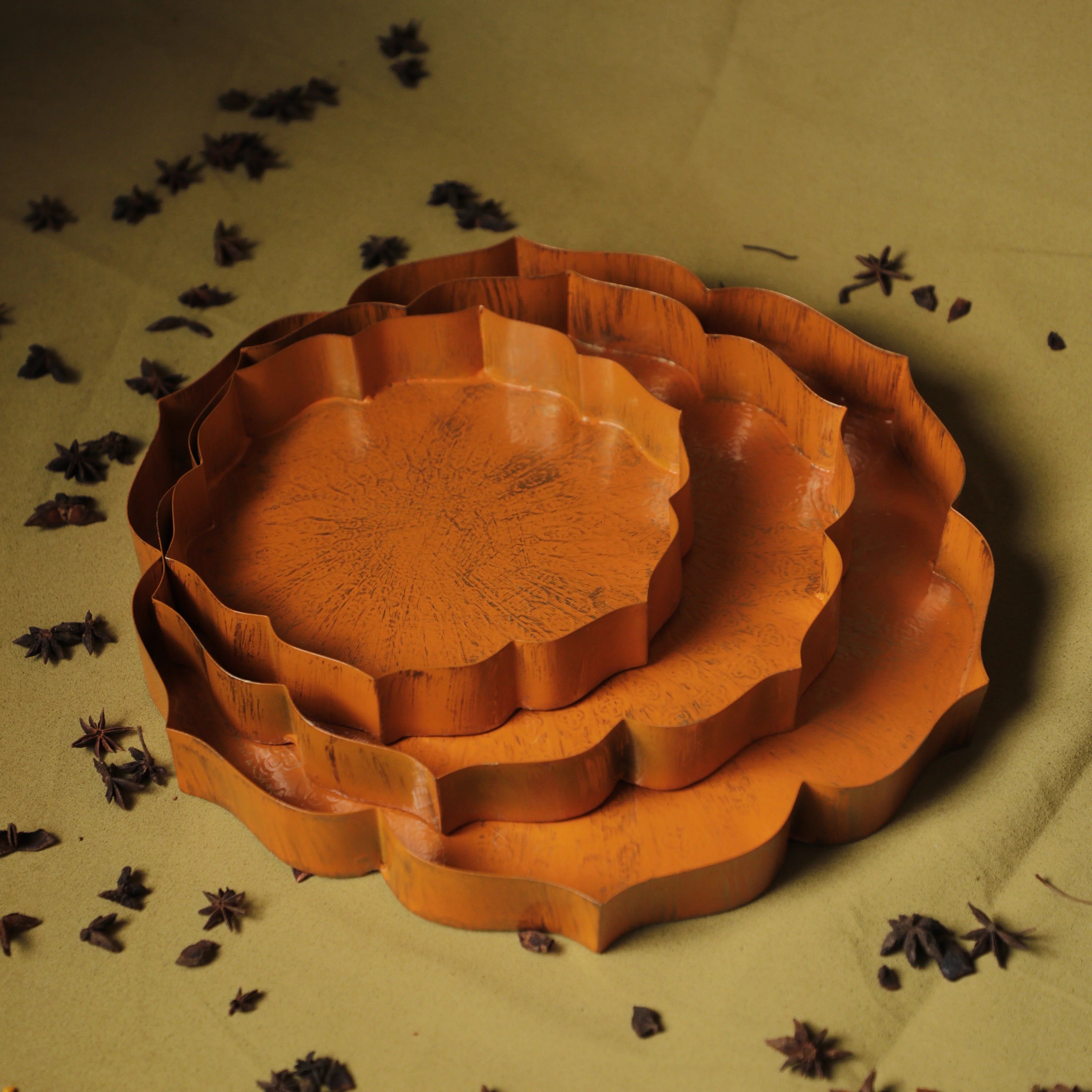 Handcrafted metal Urlis | Set of 3