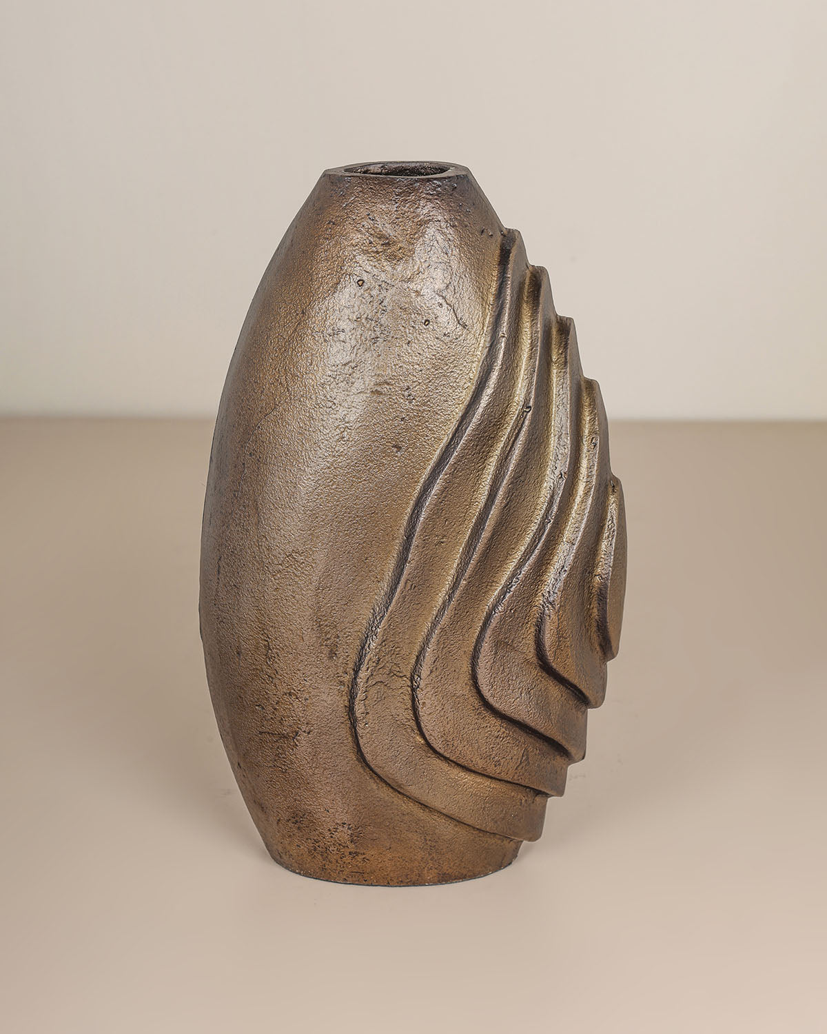 Terra Table Top Vase