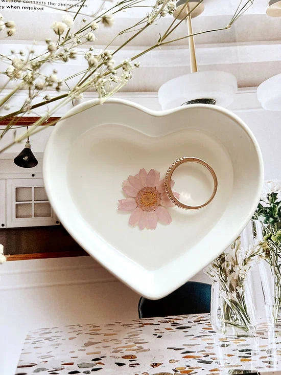 Heart Trinket | Concrete