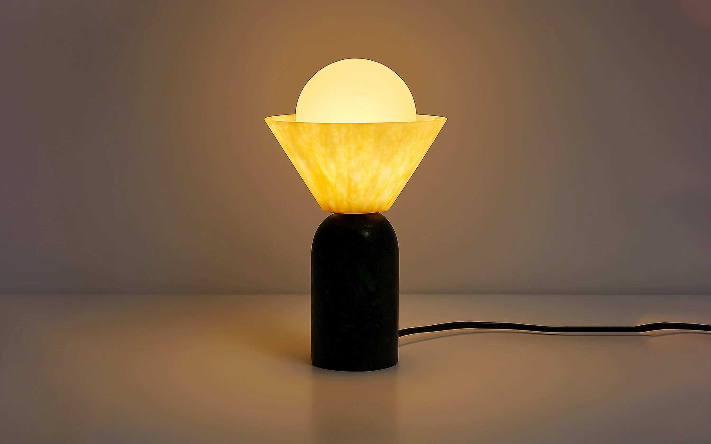 Pollux Table Lamp