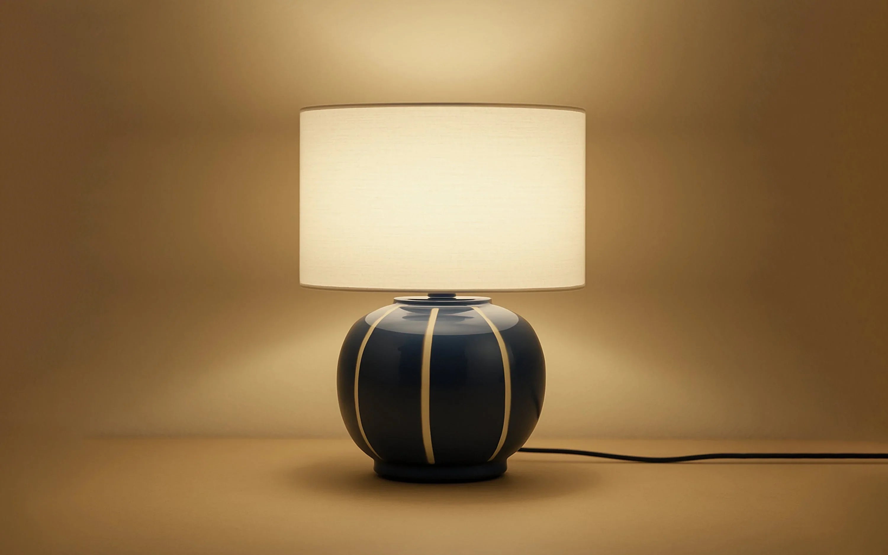 Taoza Blue Table Lamp