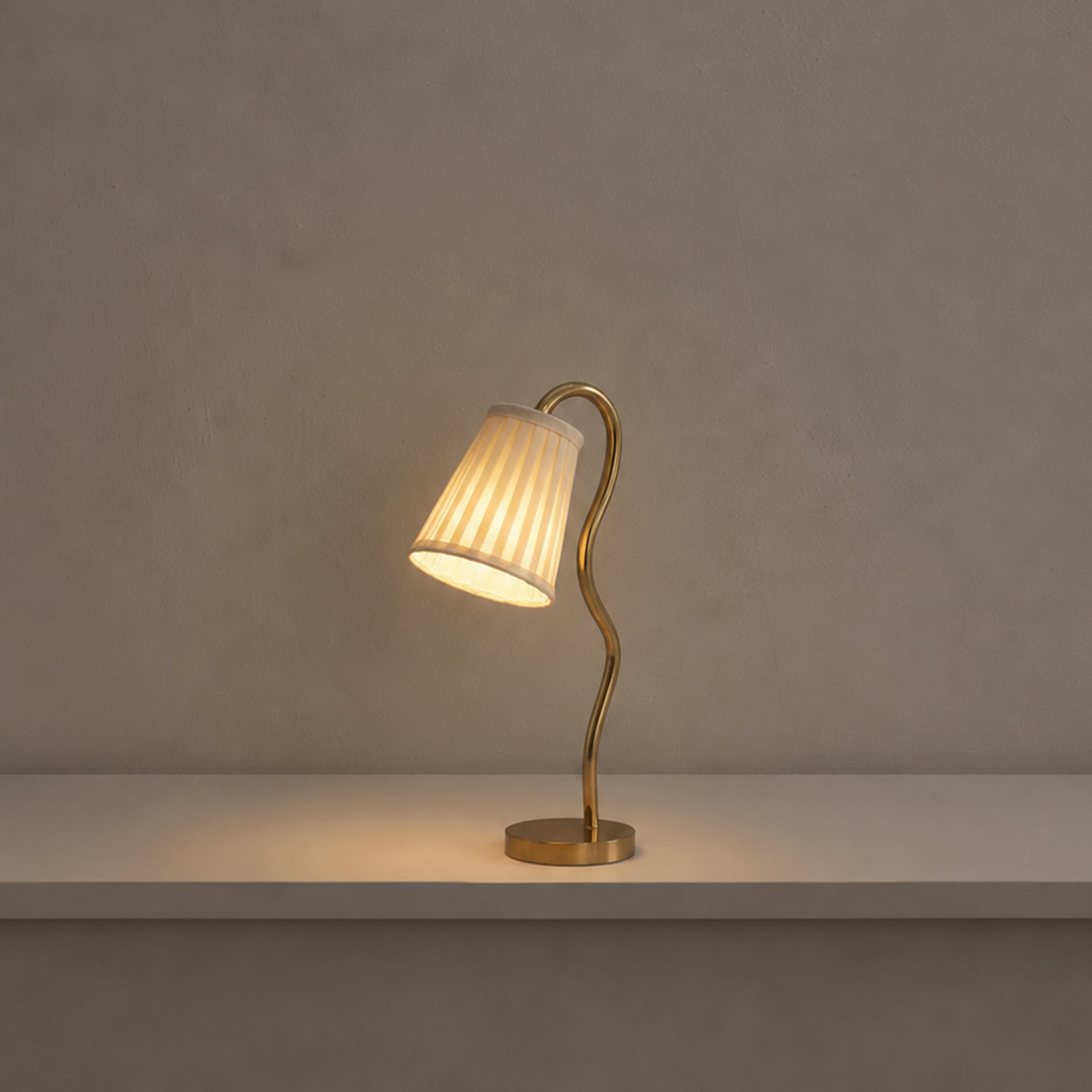 Kaze Table Lamp