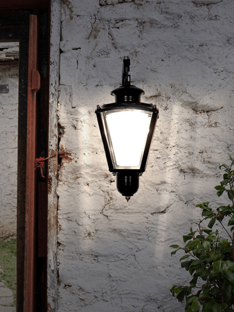 Vintage Outdoor Hanging Wall Light