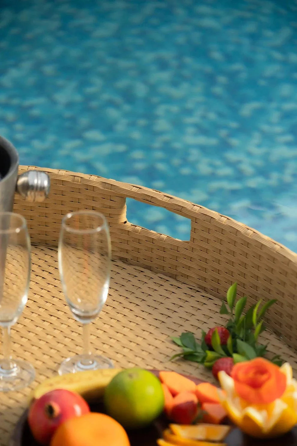 Luxury Light Brown Boat Shape Floating Serving Tray