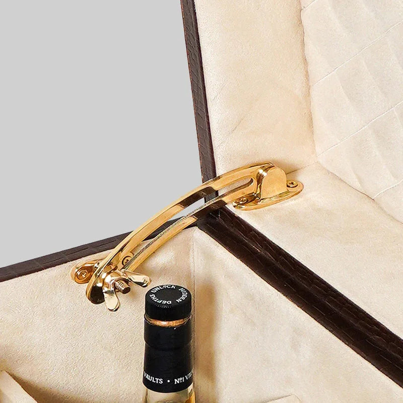 The Trunk Bar | Brown