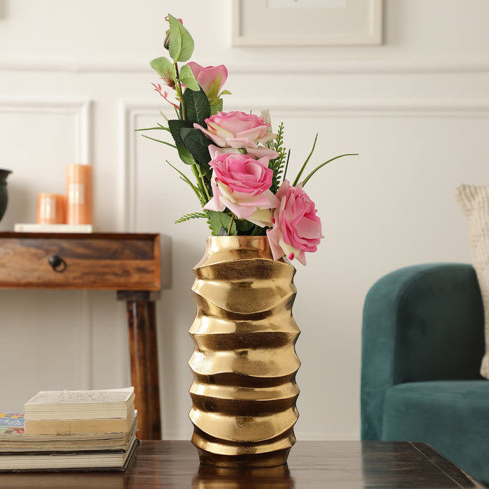 Mila Wave Vase