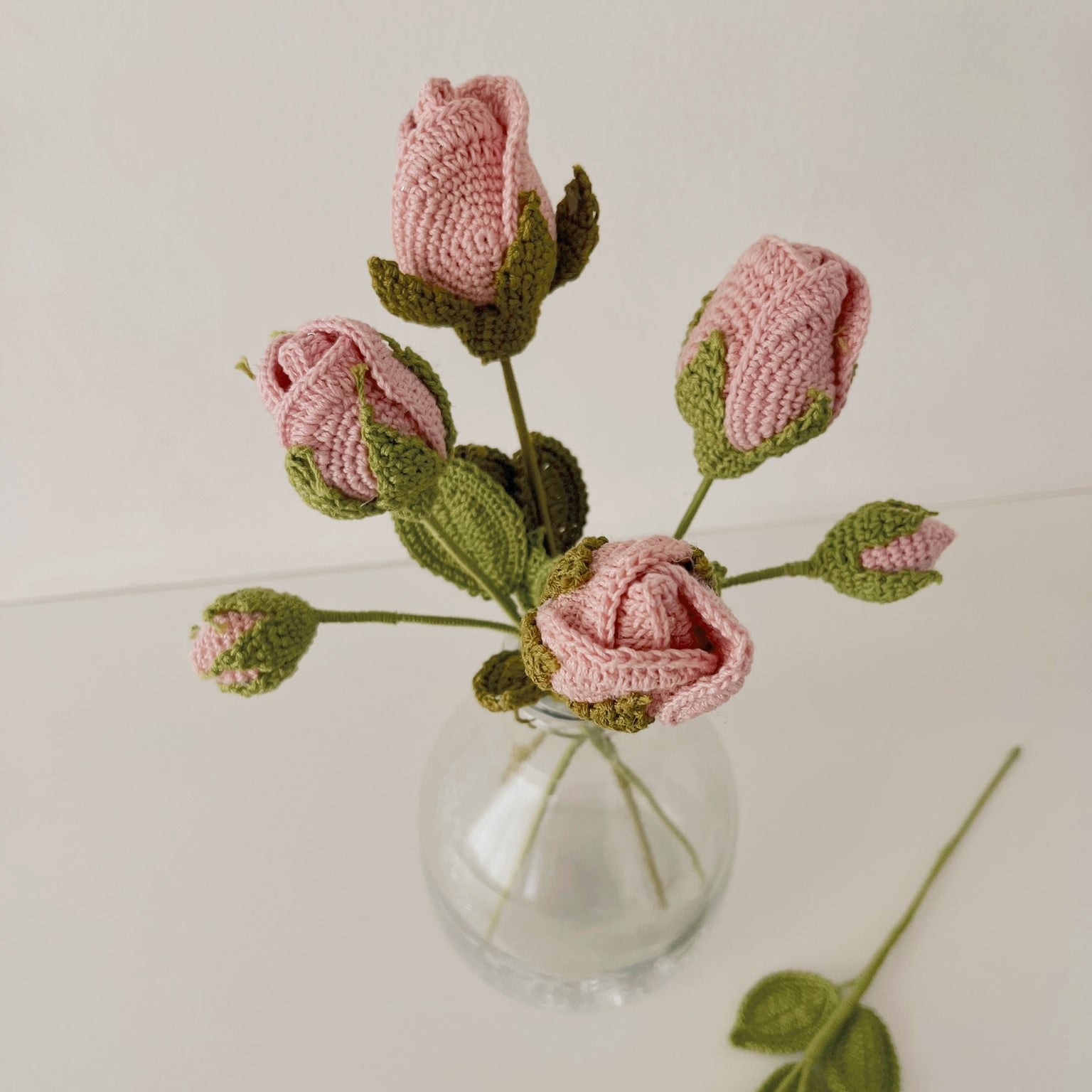 Crochet Flower - Pink rose with Bud - Blush / 12"height / Single