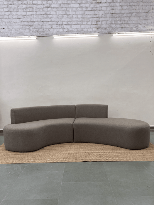 Inaya Sectional sofa