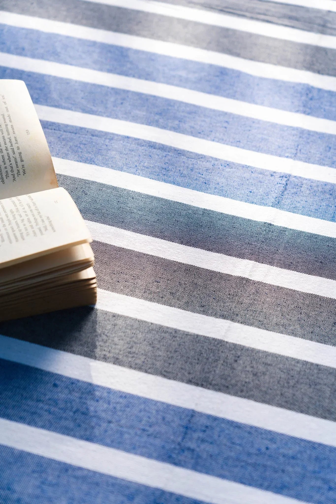 Blue Waves Cotton Bedspread With Pillow Covers