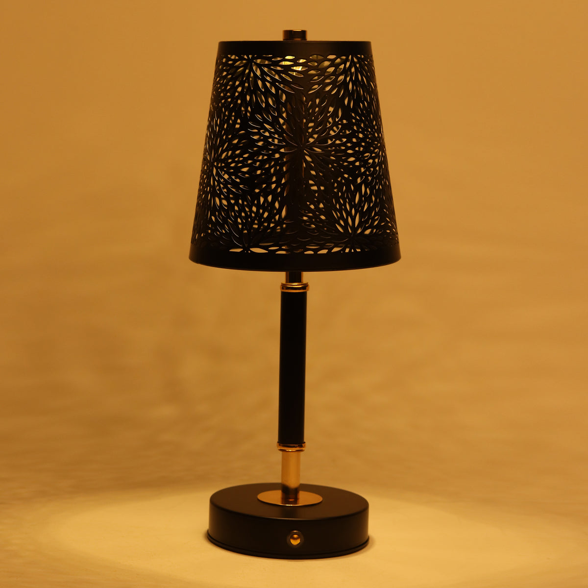 Veyra Table Lamp