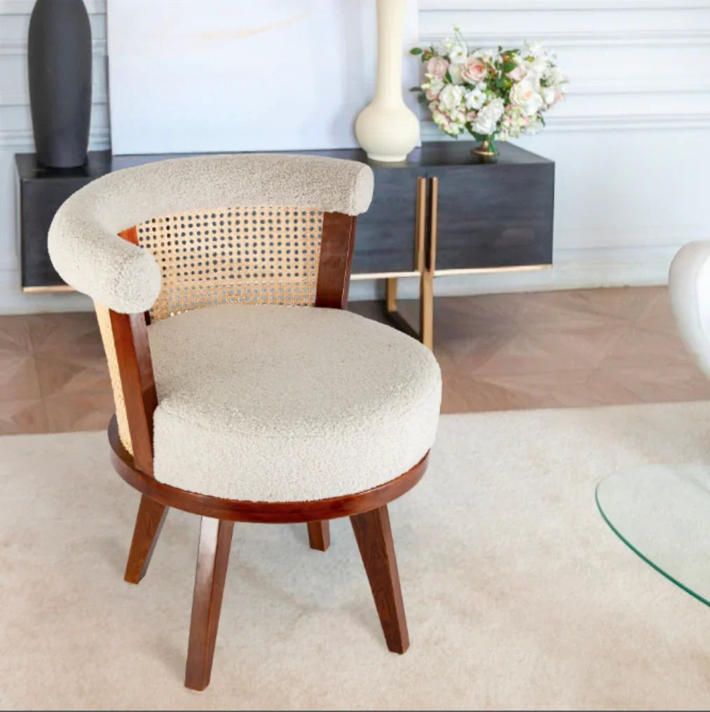 Zen Rattan Swivel chair