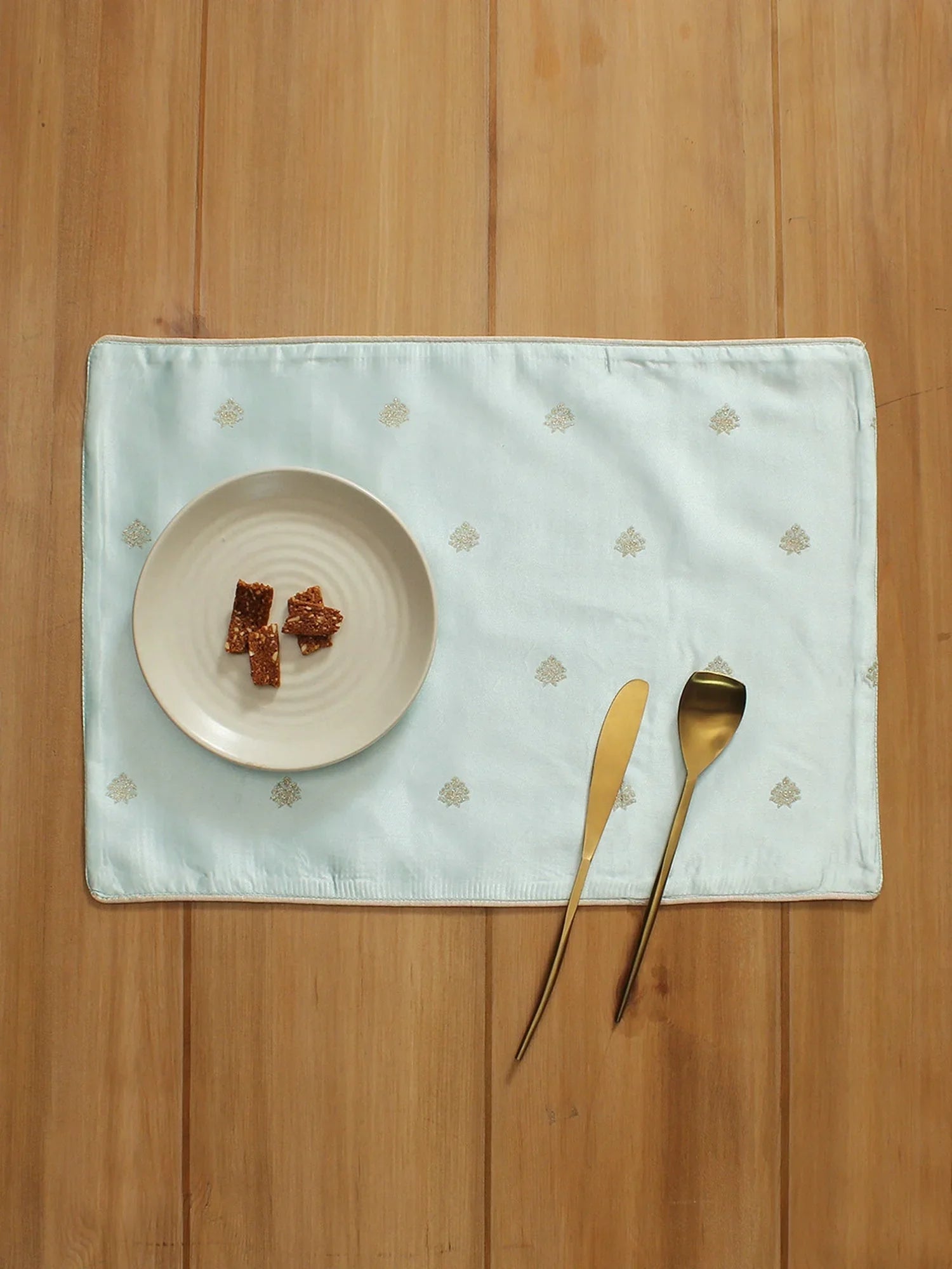 Suraj Pole Placemats In Green Colour