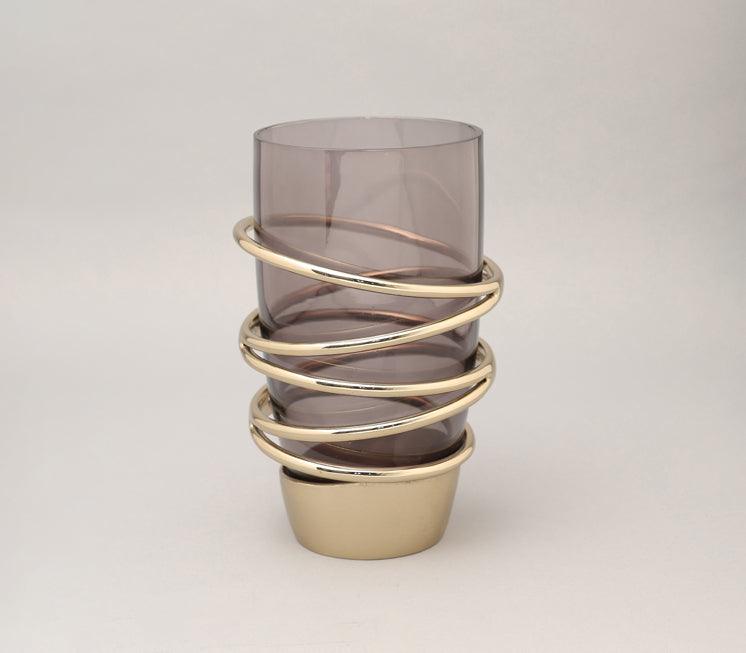 Resplendent Vase for Living Room Centerpiece