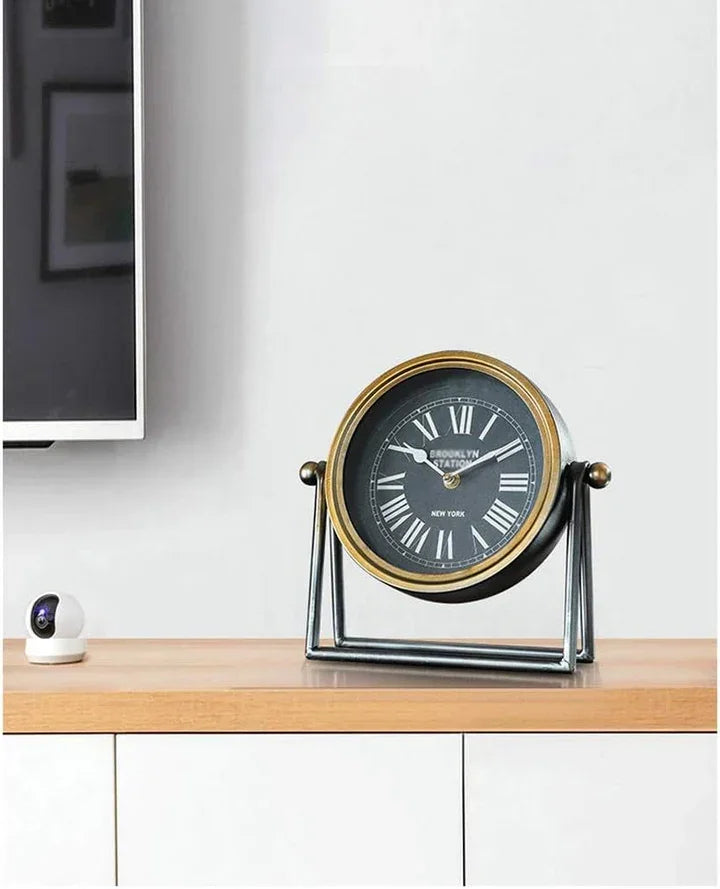 Retro Small Table Clock