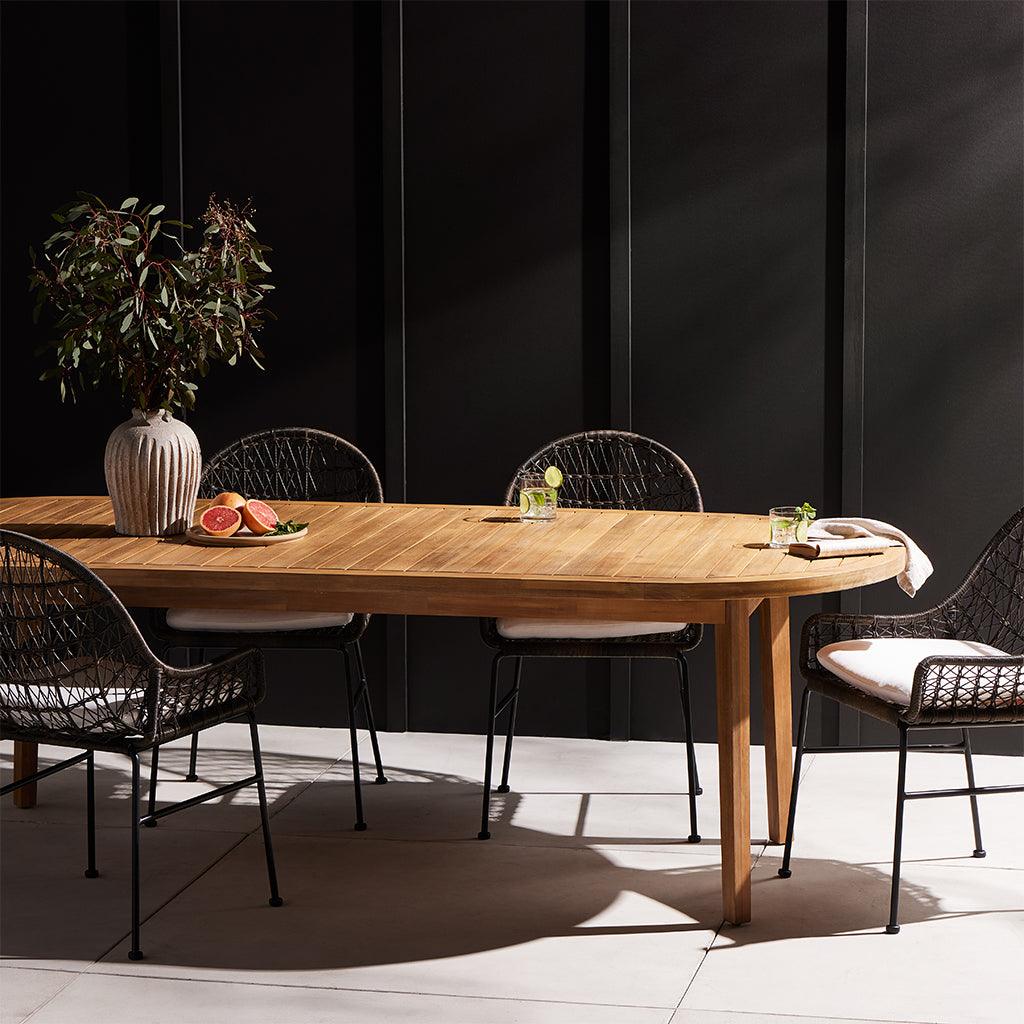 Maximus Dining Table