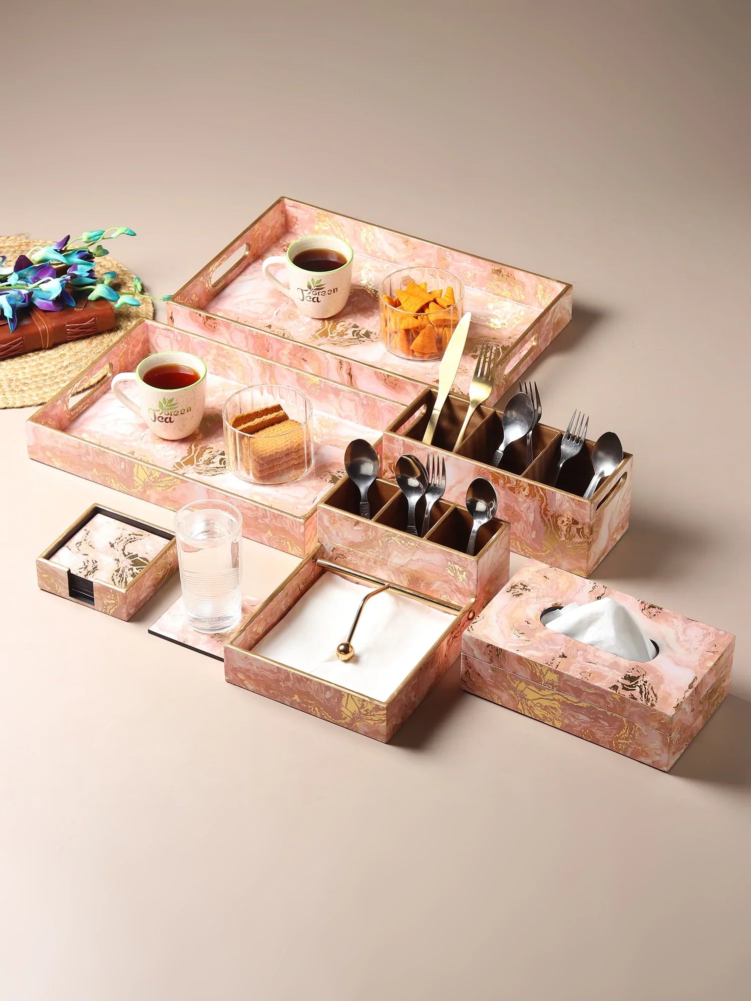 Rosa Perlino Cutlery holder