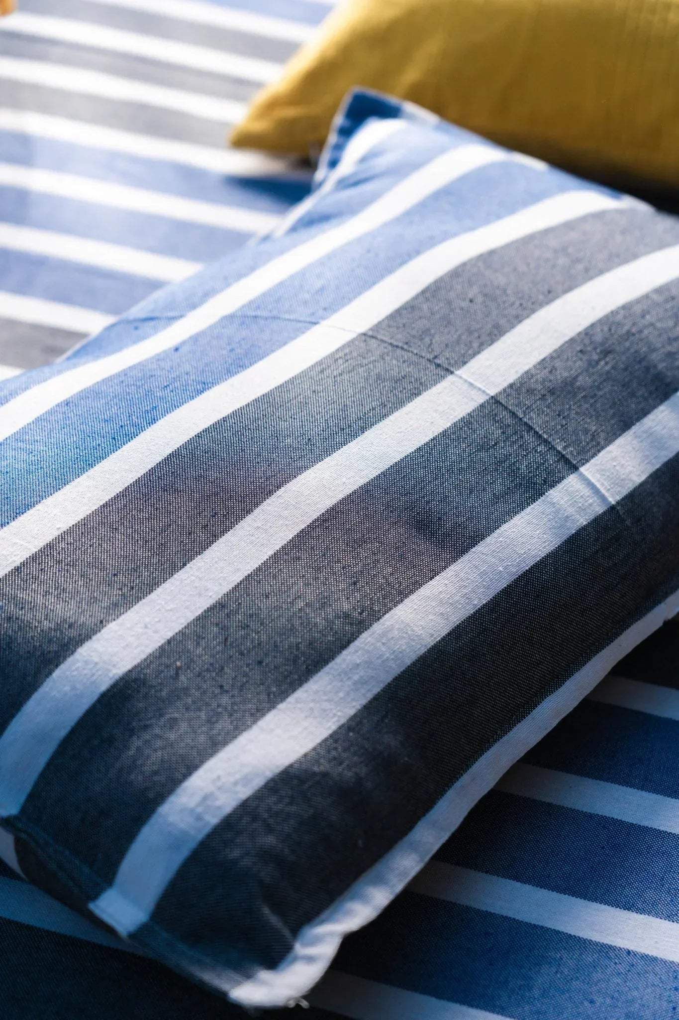 Blue Waves Cotton Bedspread With Pillow Covers