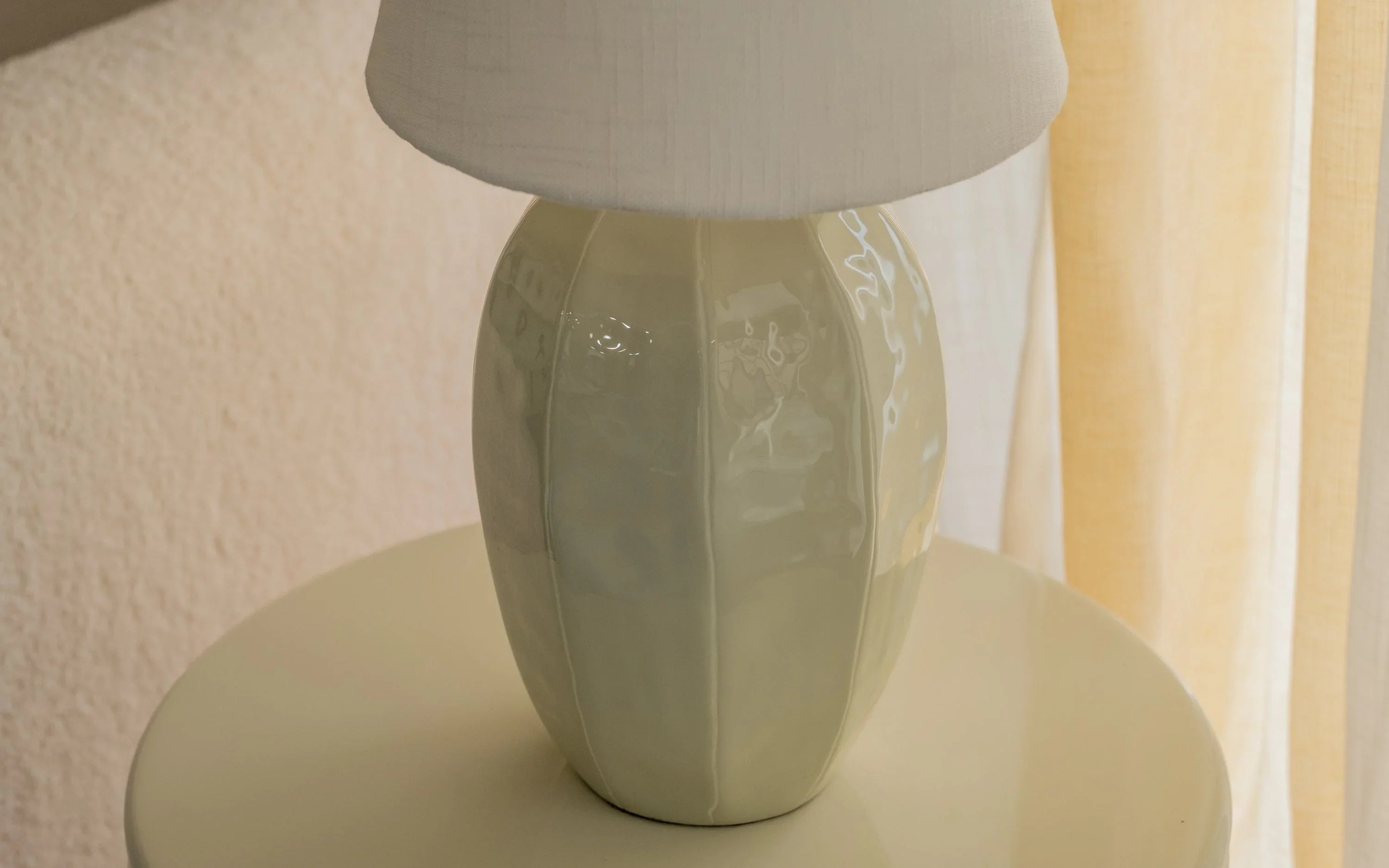 Taoza Sage Green Table Lamp