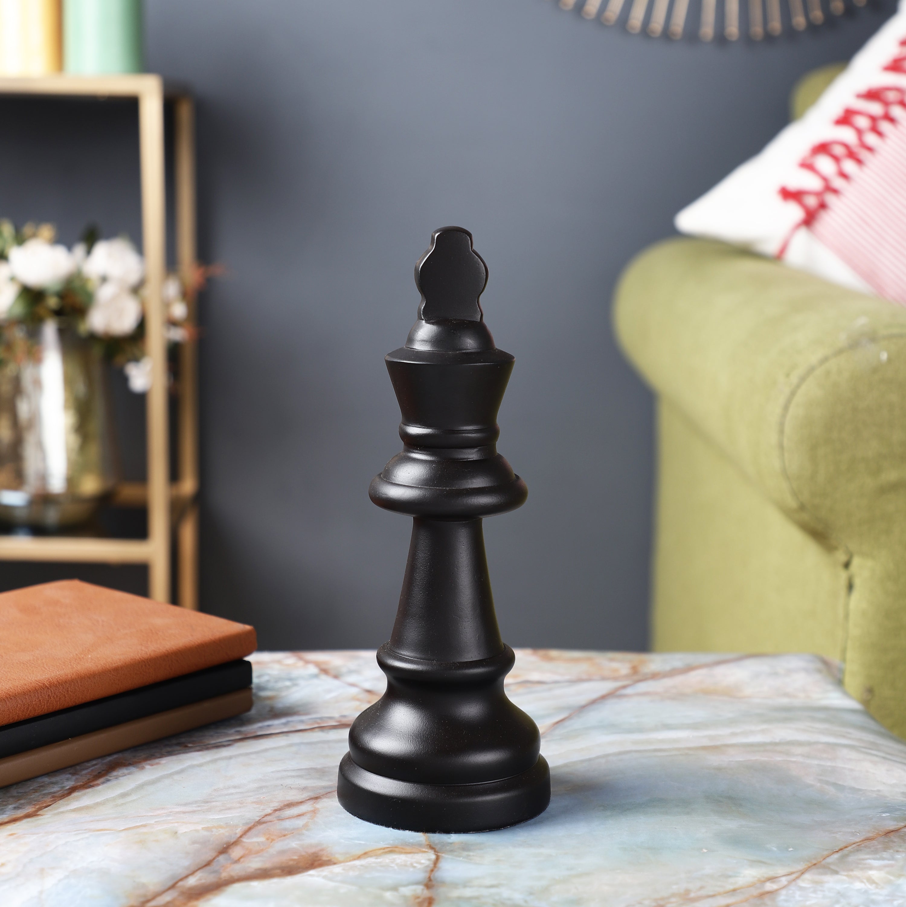Chess King Black Showpiece