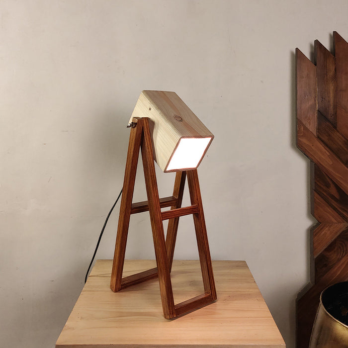 Focal Wooden Table Lamp