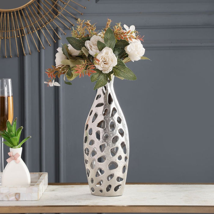 Sophia Floral Vase In Raw Finish