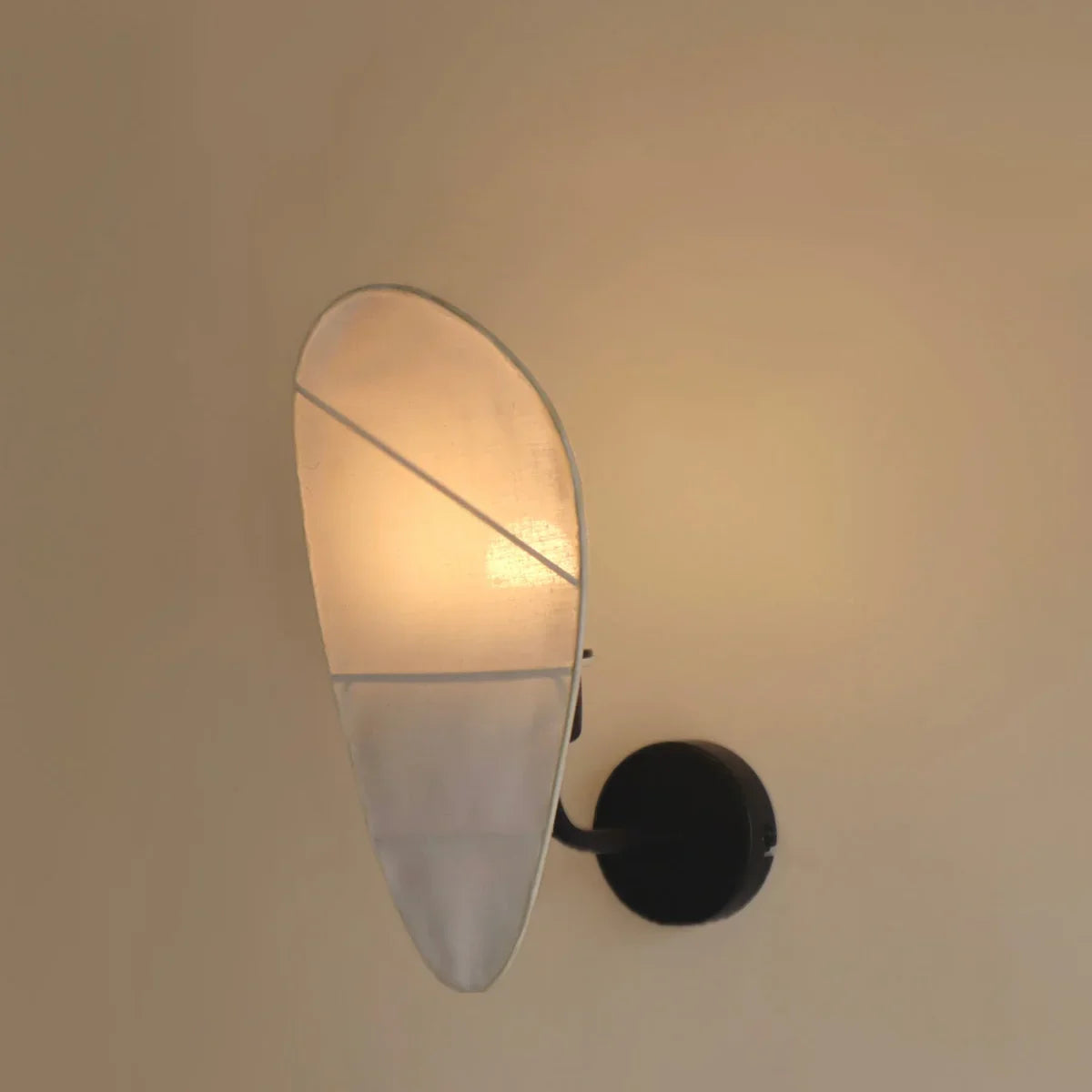 Kite Wall Lamp | Modern Wall Light with Sculptural Design | Designer Wall Sconce