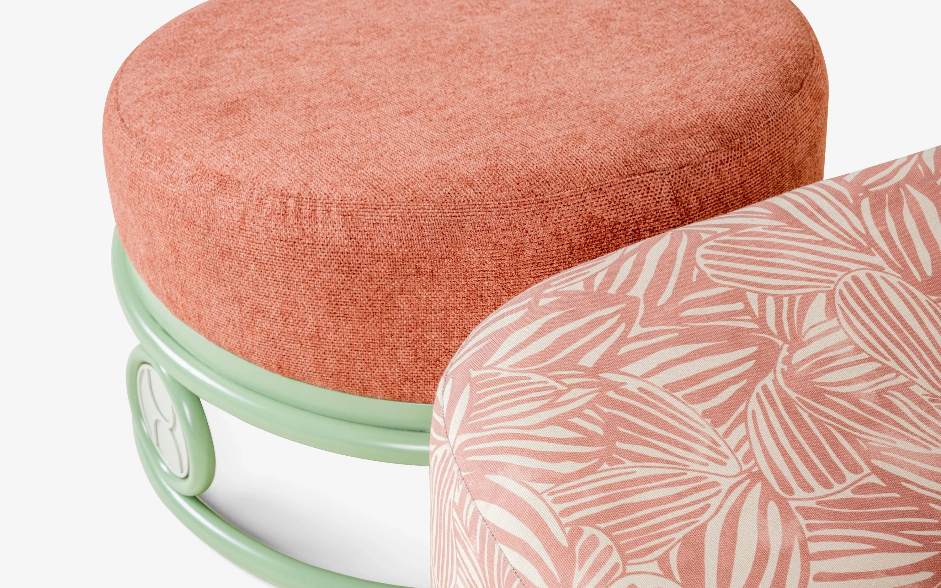 Dastoori Outdoor Footrest