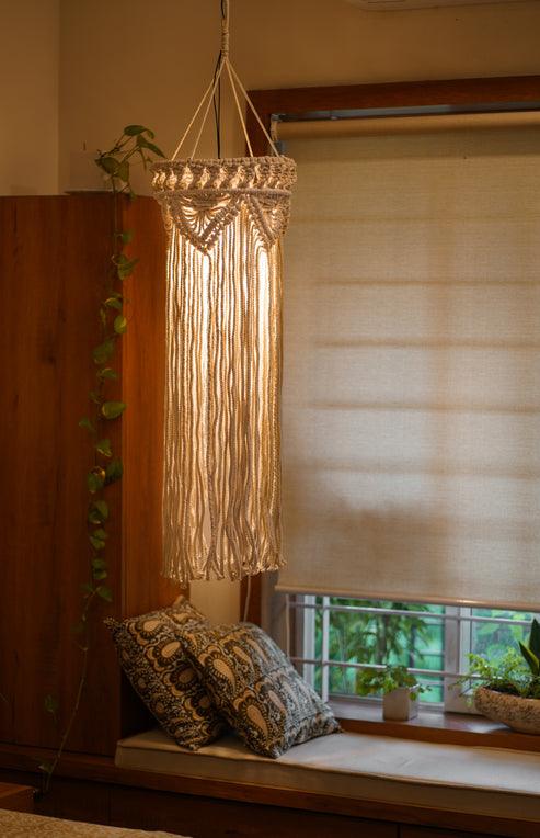 White Hibiscus – Macrame Lampshade