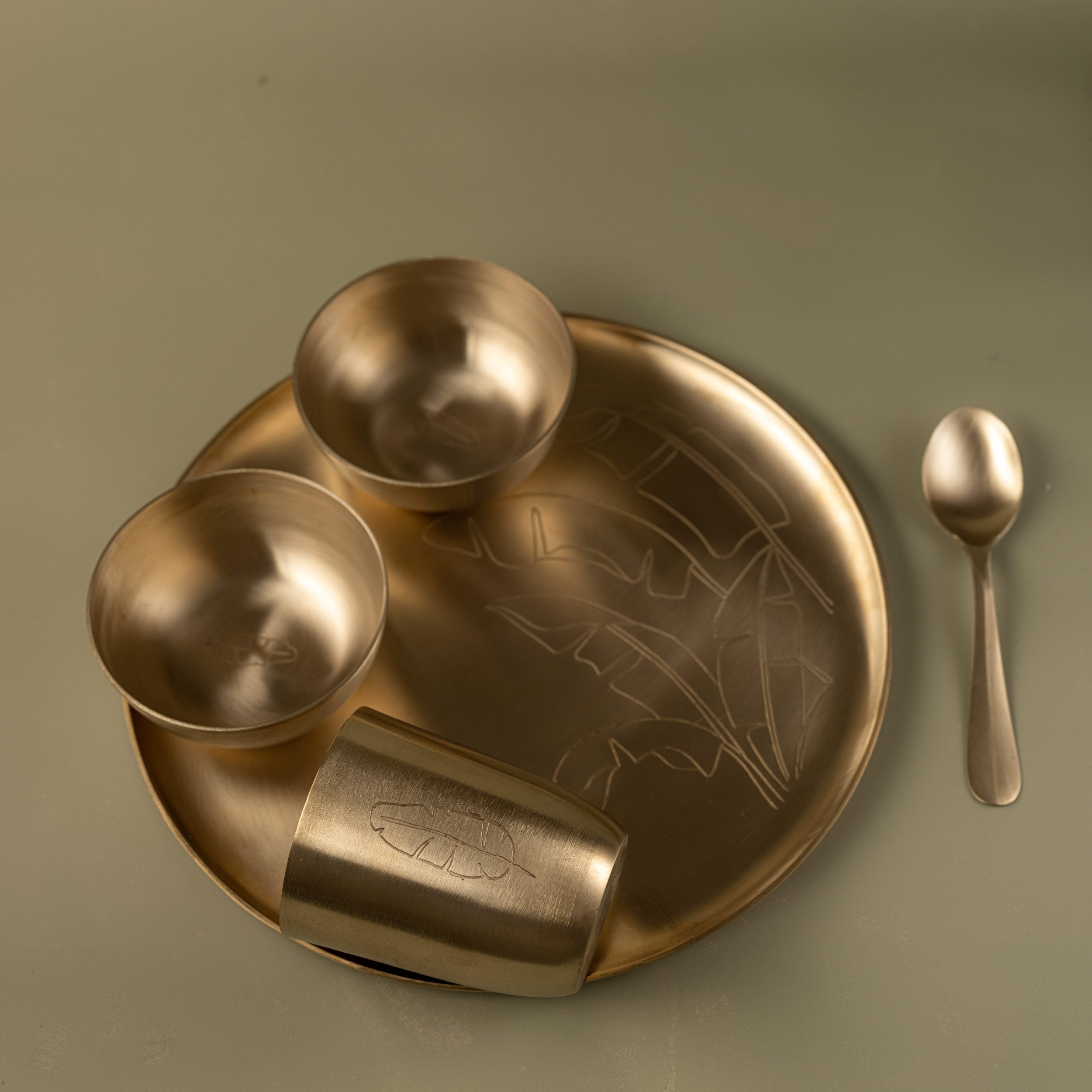 Manjari | Set of 5 | Brass Dinner Set With Leaf Motif