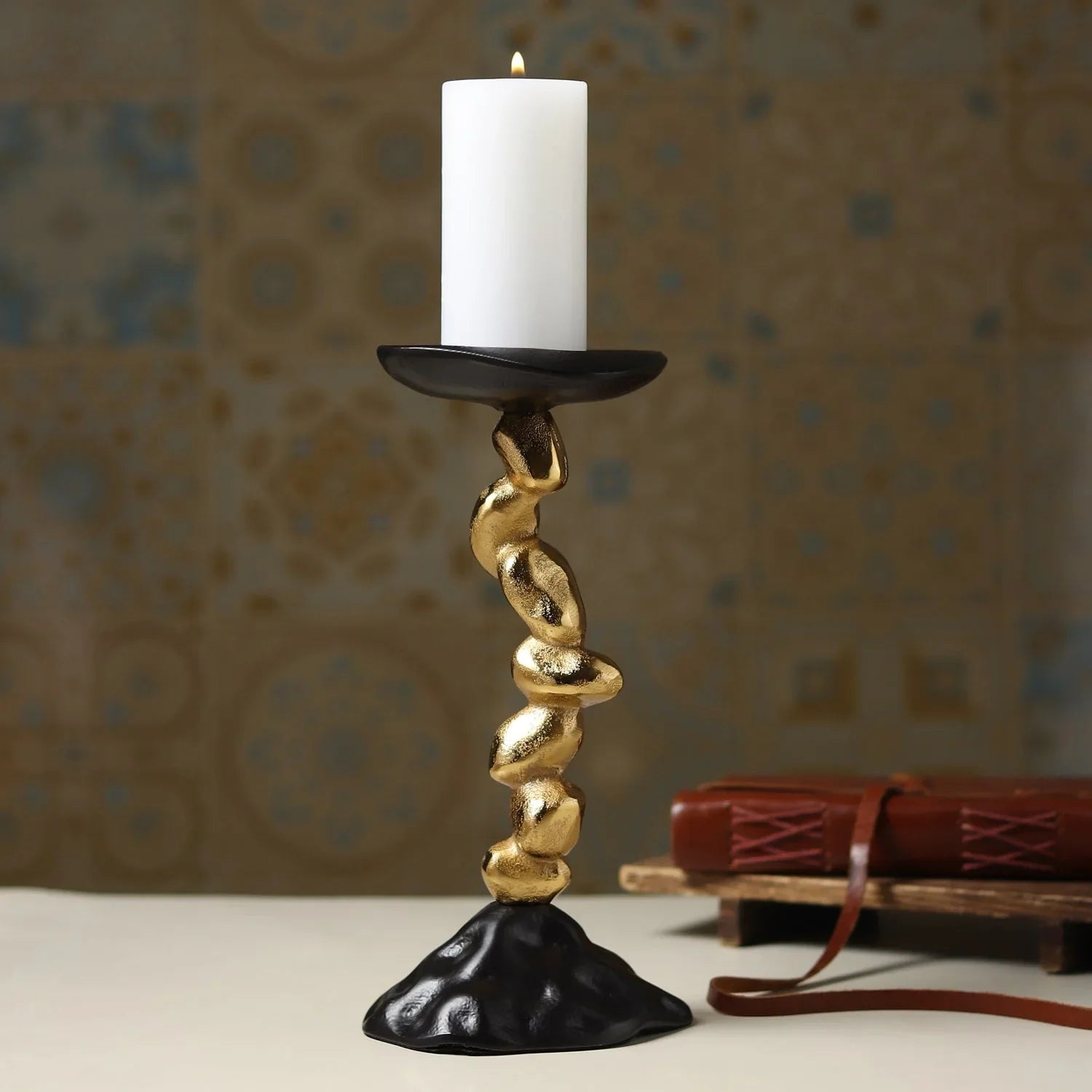 Stones Orivia Candle Holder