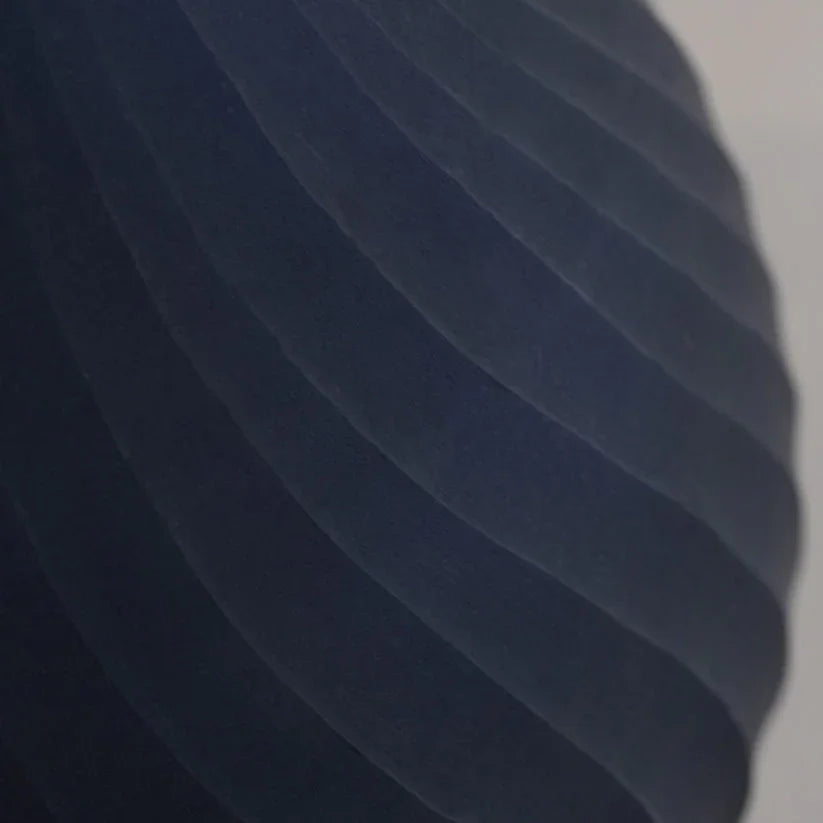 Dhara Vase – Elegant Decorative Vase