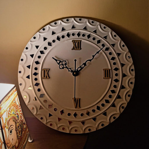 Buy Wall Clock - Kutch Lippan Mud & Mirror Work Wall Clock by Terracotta By Sachii on IKIRU online store