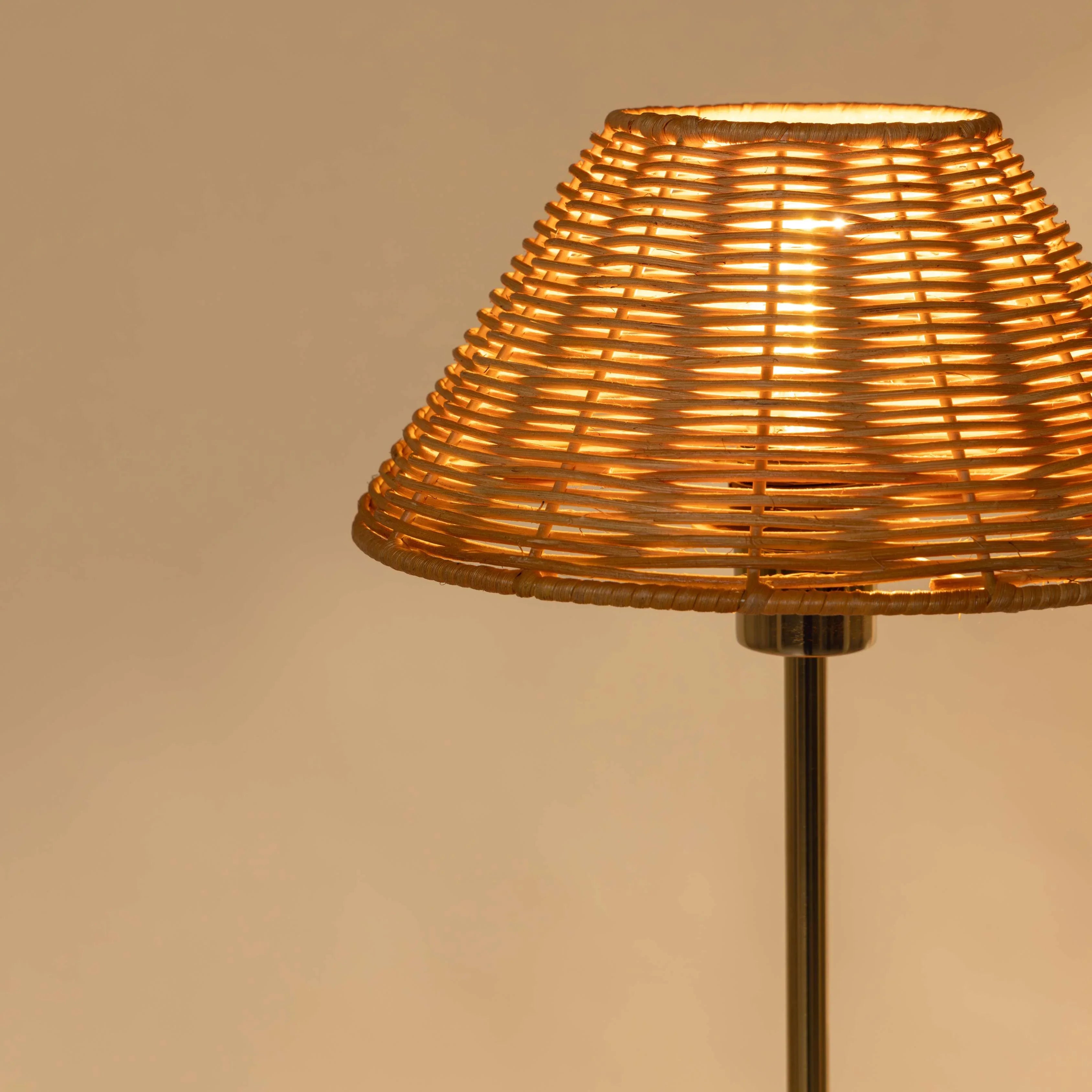 Aesthetic Natural Cane-Finish Table Lamp | Handcrafted Decorative Lighting for a Warm and Organic Feel