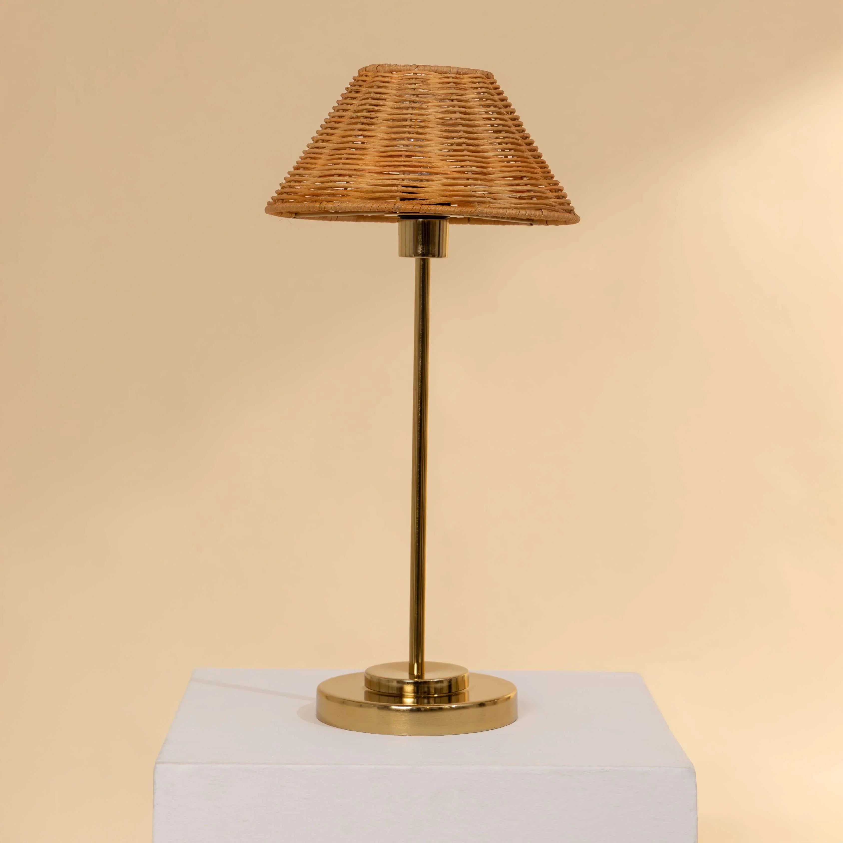 Aesthetic Natural Cane-Finish Table Lamp | Handcrafted Decorative Lighting for a Warm and Organic Feel